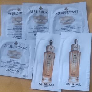 5 For $25 GUERLAIN Abeille Royale Skincare Sachets - White and Gold